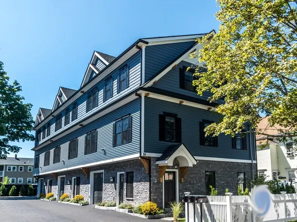 59 Cherry St #1, Waltham, MA 02453
