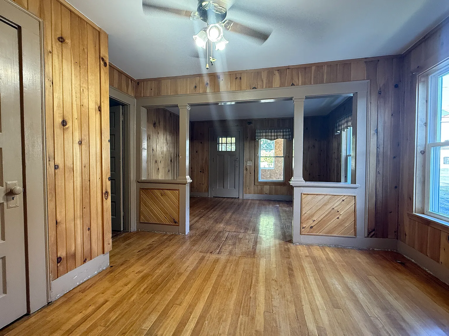 2 bed, 800 sqft, $1,440 — Photo 2