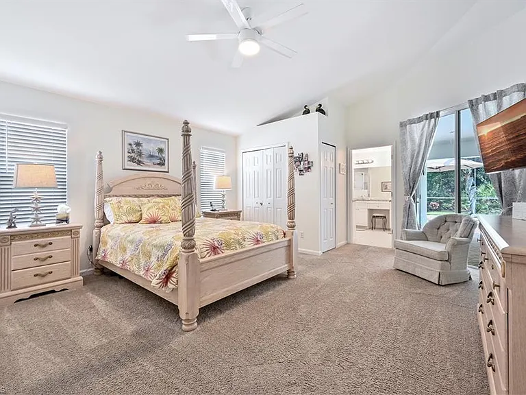 6453 Autumn Woods Blvd — Photo 23