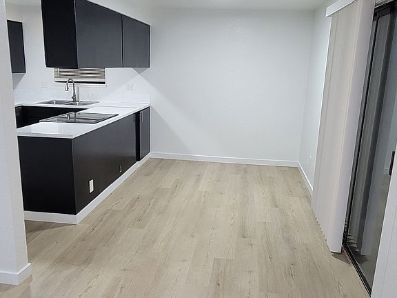 3rd image of 1809 W 21st Ave #D