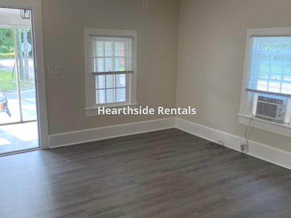 5th image of 516B Roosevelt Ave