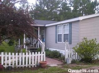 464 Lakeview Dr, Folkston, GA 31537