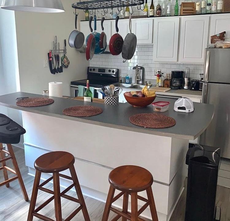 Pot Rack included