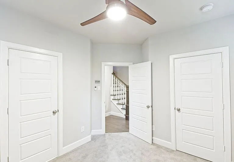5319 Holland Ave — Photo 5