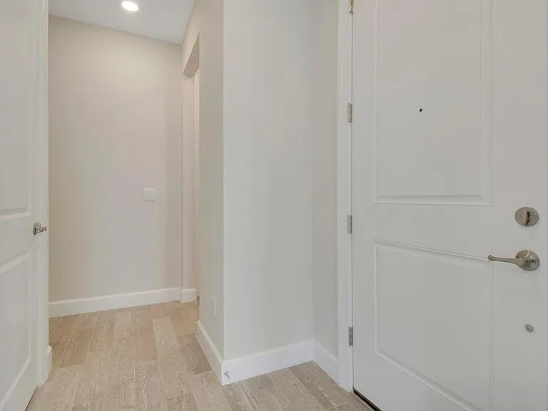 1875 SE Ocean Cove Way — Photo 4