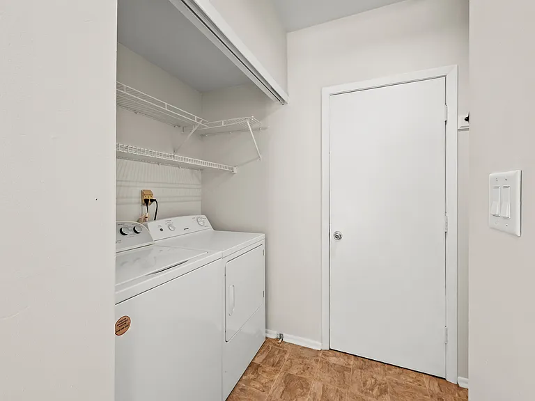 30 Chestnut Ct — Photo 33