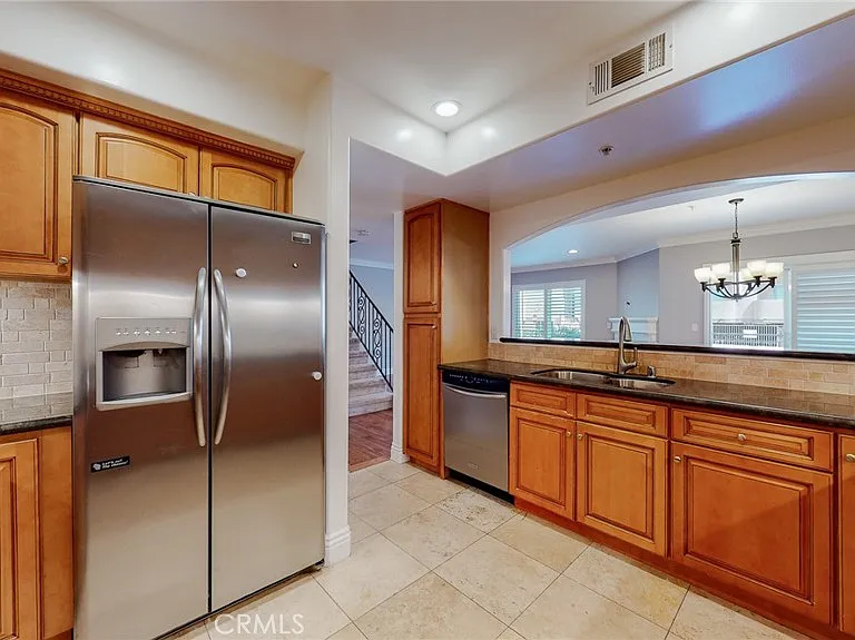 11540 Moorpark St #103 — Photo 11