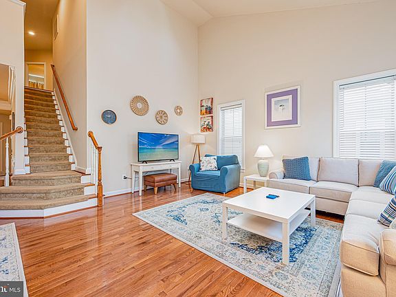 4th image of 11333 Signature Blvd