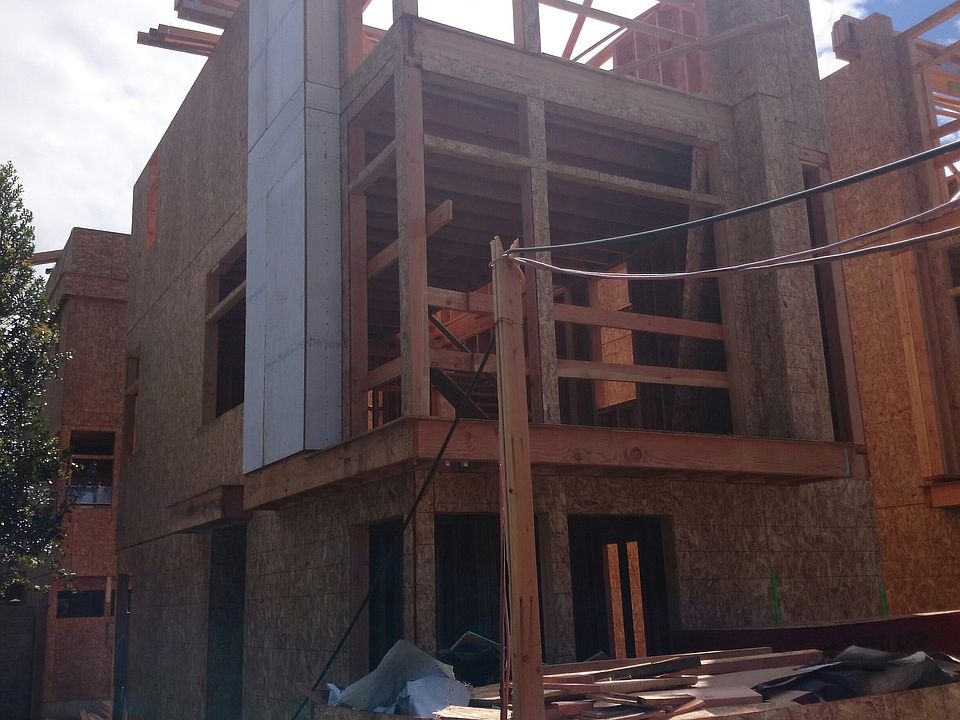 1st image of 2043 A Northwest St #64