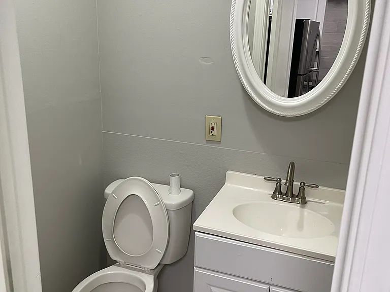 337 E University Ave #27 — Photo 5