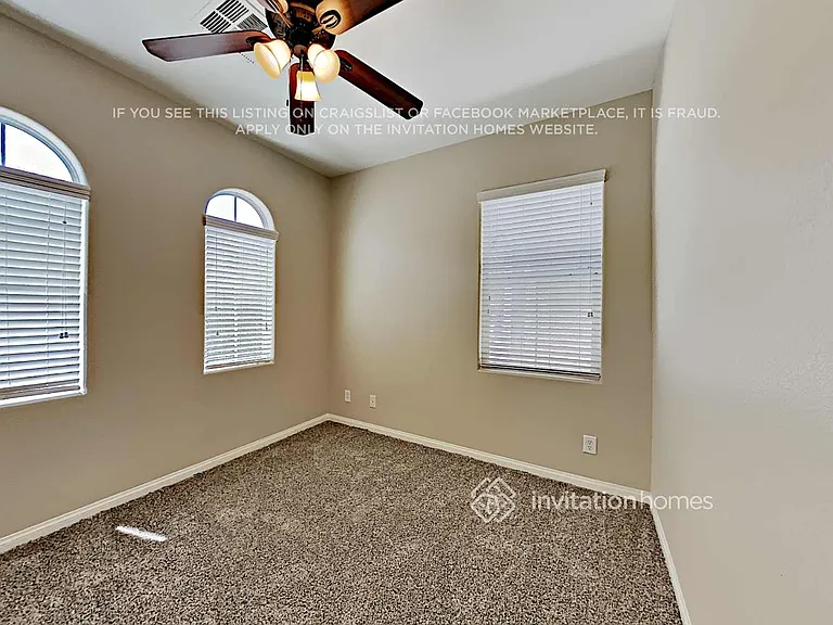 4934 Scholl Canyon Ave — Photo 16