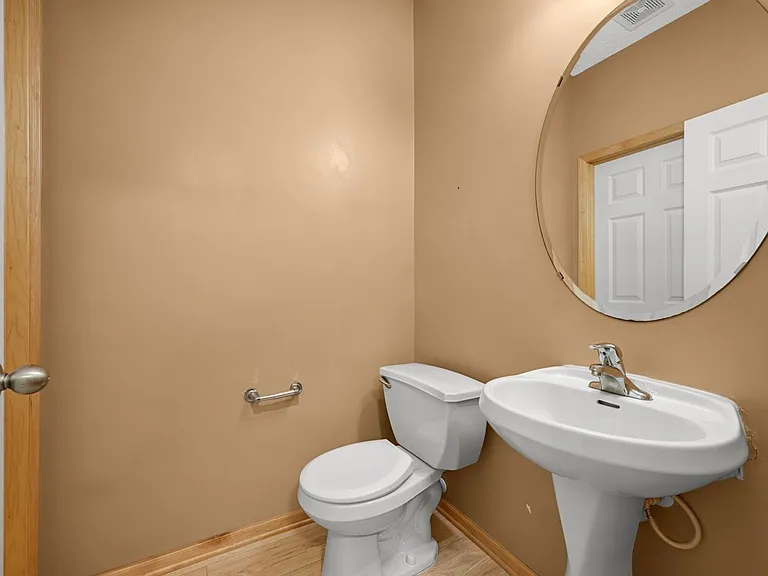 3049 Chamberlin St N #6 — Photo 8