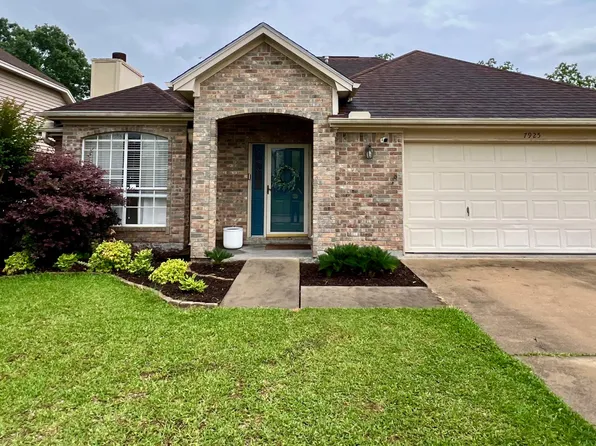7925 Blue Bonnet Ln, Beaumont, TX 77713