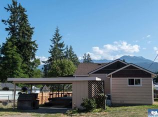 1014 W Lauridsen Blvd, Port Angeles, WA 98363