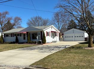 603 S Kibbee St, Saint Johns, MI 48879