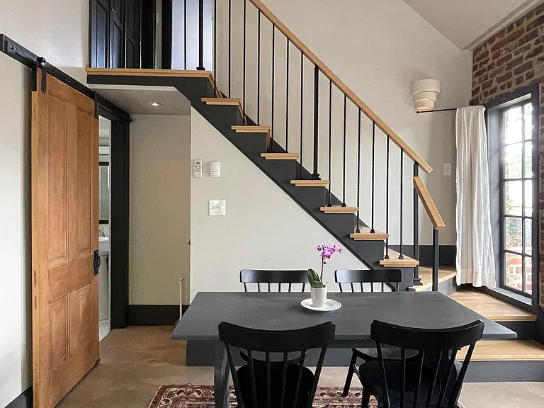 734 Locust Ave #B — Photo 5