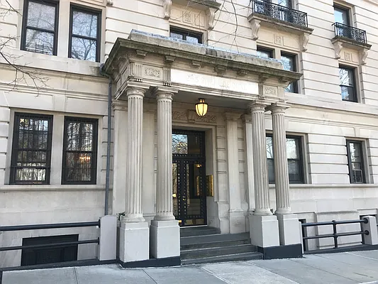 Sold by Corcoran | media 8