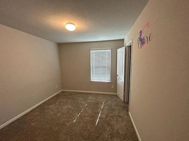 3207 Sumac Dr — Photo 15