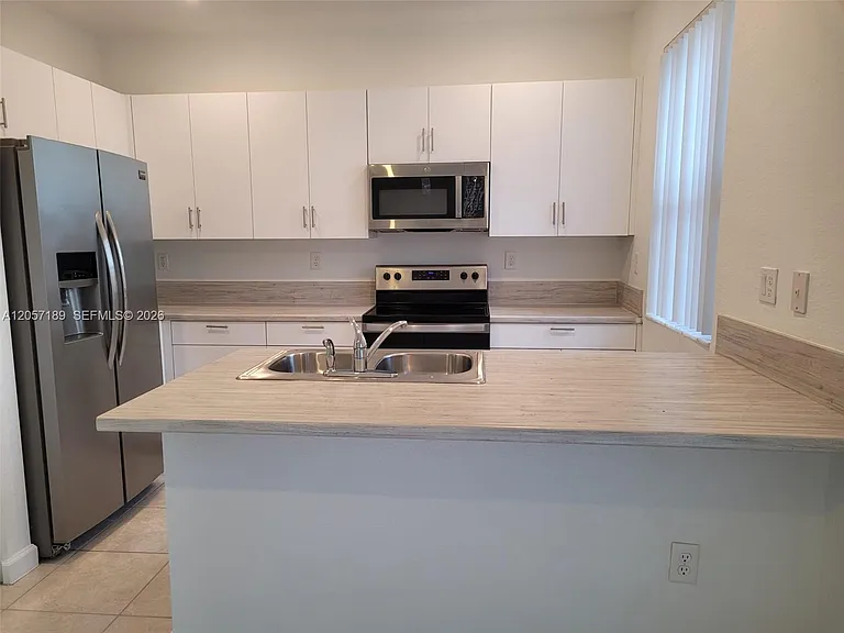2685 SE 13th St #2685 — Photo 5