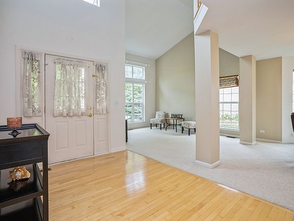 2nd image of 3 Waterton Dr