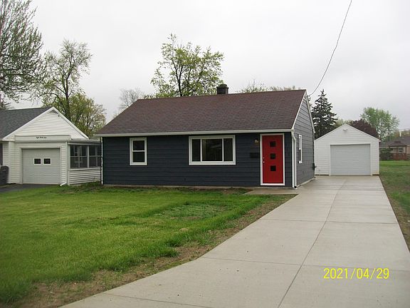 5th image of 843 S Glenwood Ave