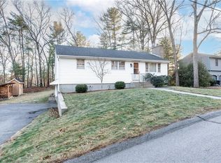 6 Sky View Rd, North Smithfield, RI 02896