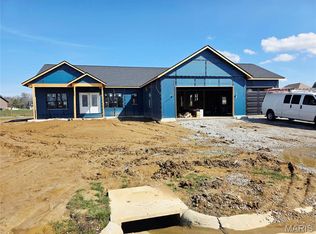 3719 Thicket Dr, Shiloh, IL 62221