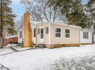 2083 N Vassar Rd, Burton, MI 48509