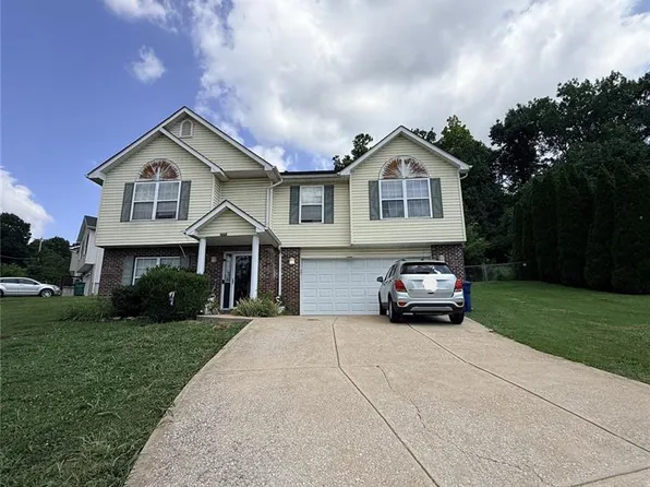 1703 Hilltop Ln, Imperial, MO 63052