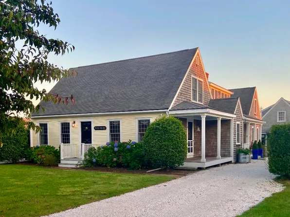 12 Washaman Ave, Nantucket, MA 02554