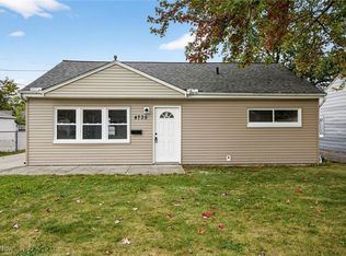 4735 Corduroy Rd, Mentor, OH 44060