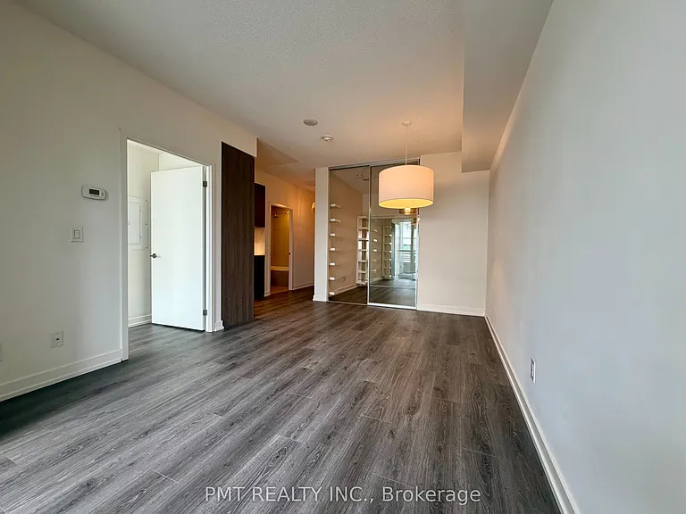 200 Sackville St #314 — Photo 3