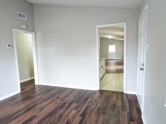 3rd image of 3479 Pine Ridge Ln