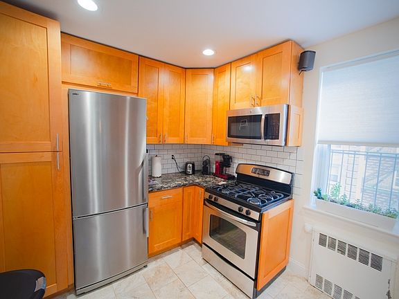 5th image of 34 Cathedral Ave APT 5D
