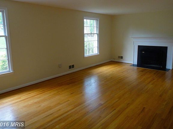 5th image of 7803 Marion Ln