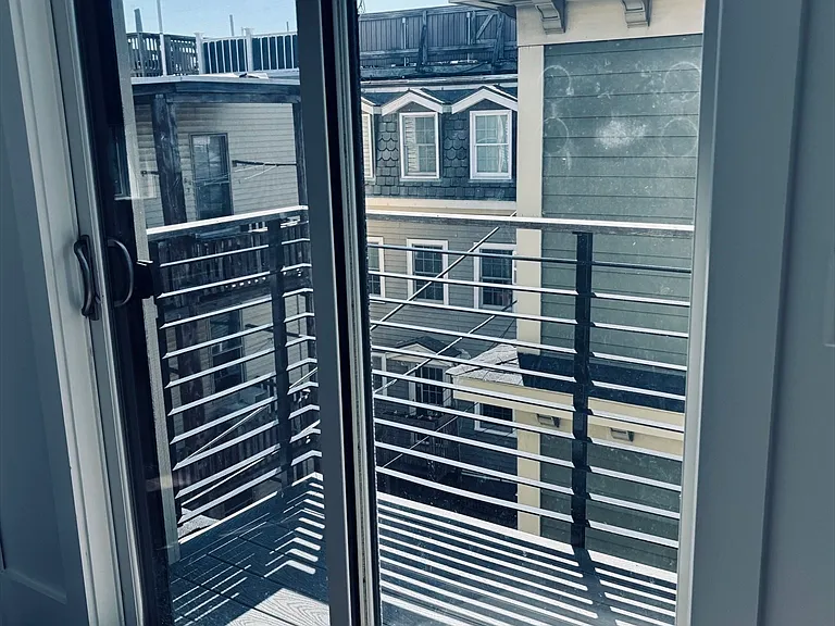 10 Spring Garden St #3 — Photo 13