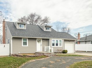 167 Union Avenue, Holbrook, NY 11741