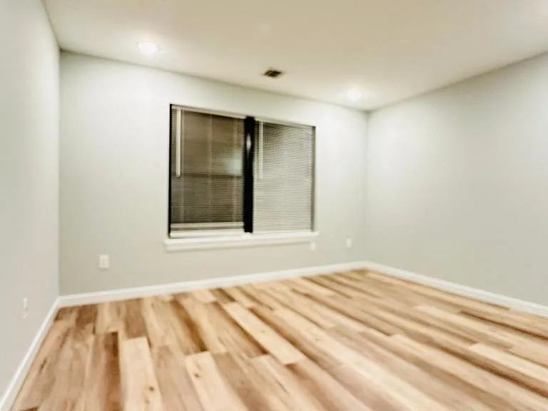 77 Park Ave #.10 — Photo 5
