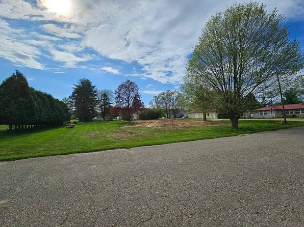 20 Hillview, Peck, MI 48466