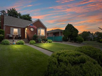52 Legion Place, Malverne, NY, 11565