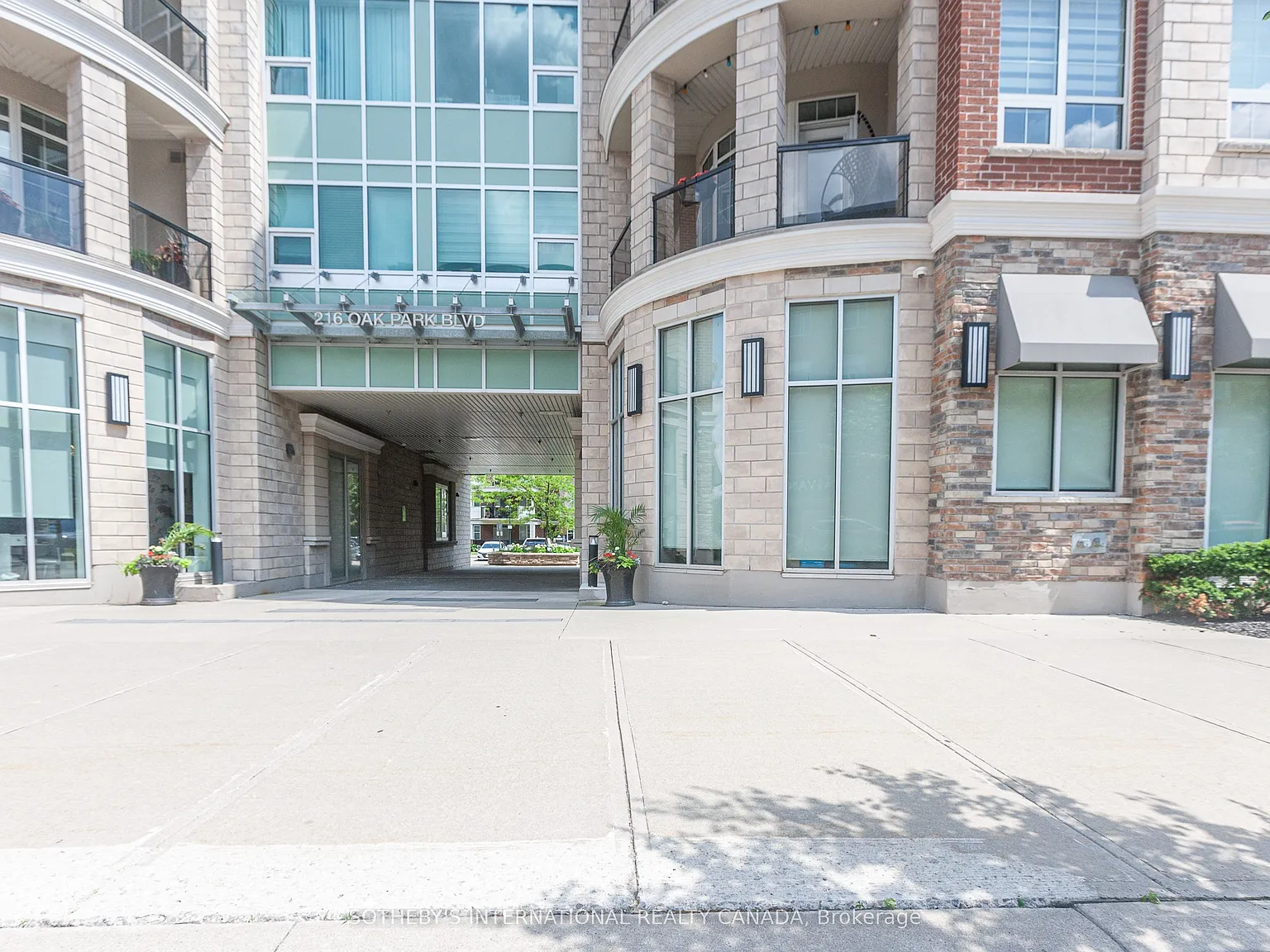 2 bed, $3,000 — Photo 1