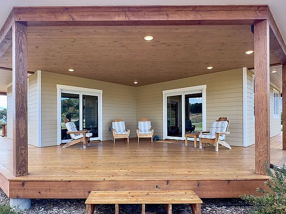 Large front deck