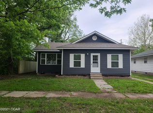 213 E Elm St, Columbus, KS 66725