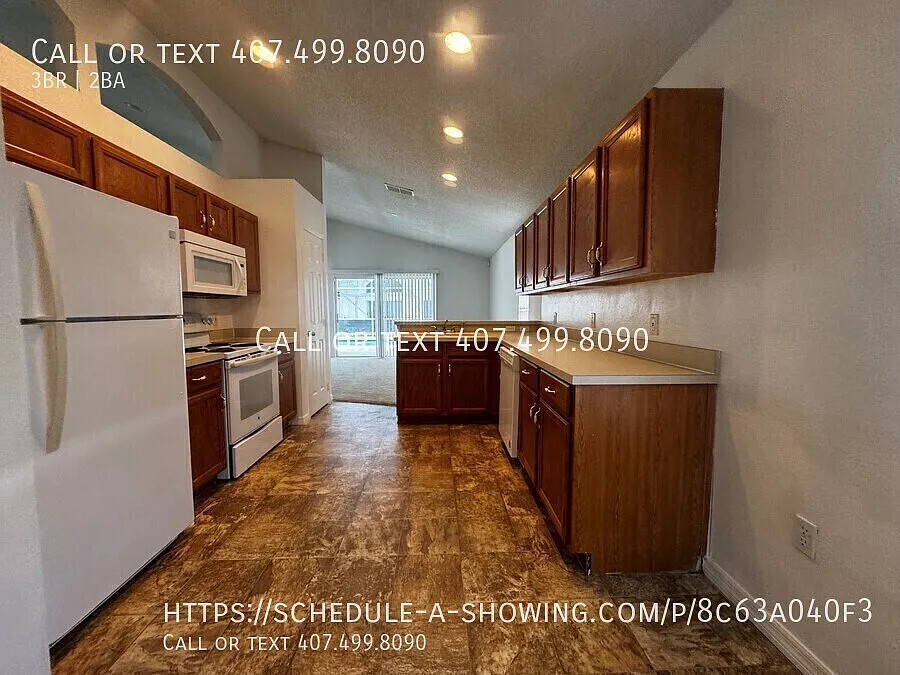 4382 Creekside Blvd | $2395 | 3 beds, 2 full baths — Photo 2