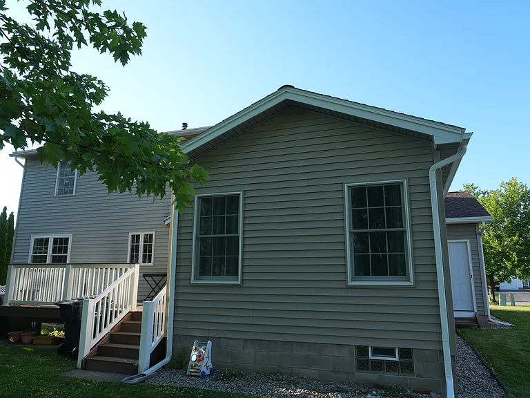 107 Salzer Hts — Photo 34