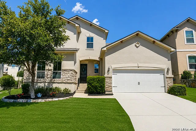 24114 Stately Oaks