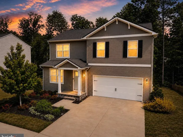 18049 Jackson Dr, Bowling Green, VA 22427