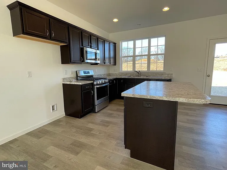 1870 Shady Ln #337 — Photo 63