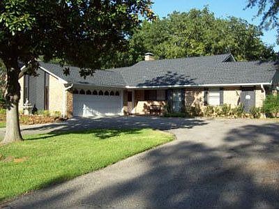 1st image of 243 Texas Dr