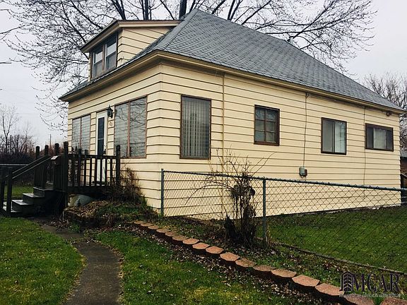 5th image of 826 Orange St